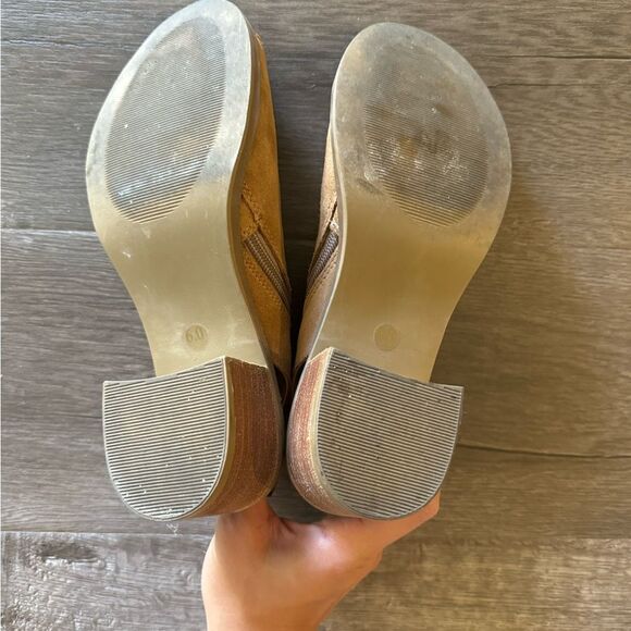 Steve Madden Cognac Adelene Sandal - Picture 5 of 8